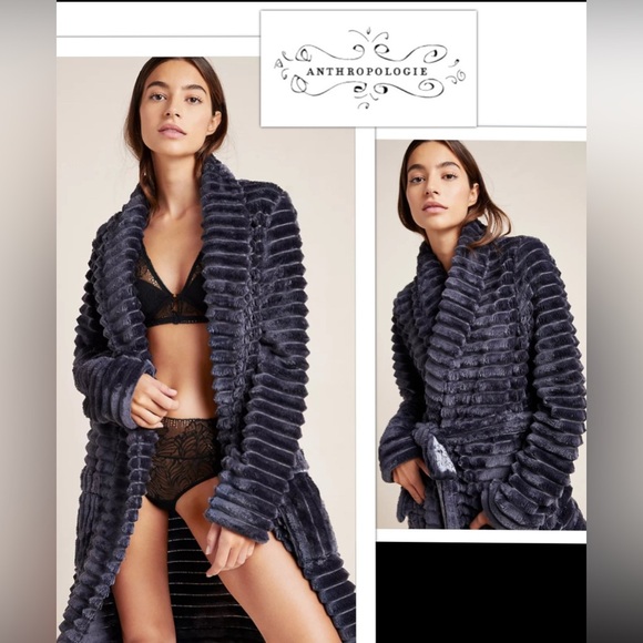 Anthropologie Mariposa Luxurious Plush Faux Fur Robe in Midnight Navy size XS/S - Picture 1 of 13
